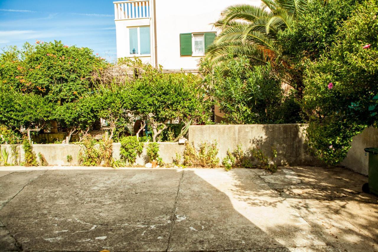 Apartments Alma Novalja Luaran gambar