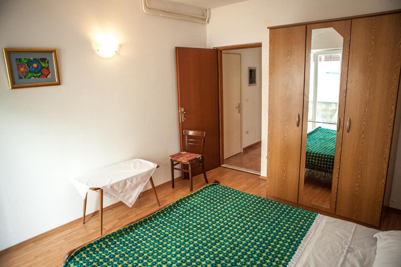 Apartments Alma Novalja Luaran gambar