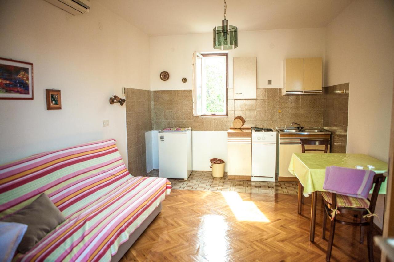 Apartments Alma Novalja Luaran gambar