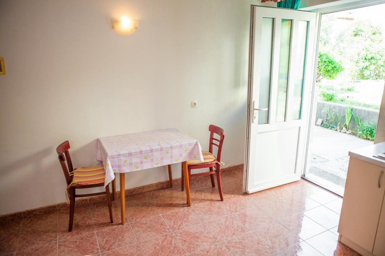 Apartments Alma Novalja Luaran gambar