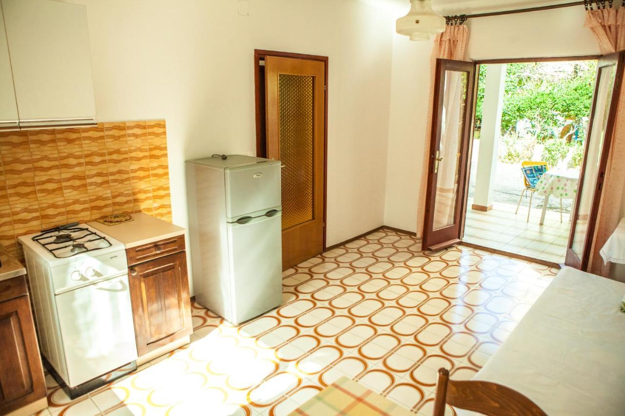 Apartments Alma Novalja Luaran gambar